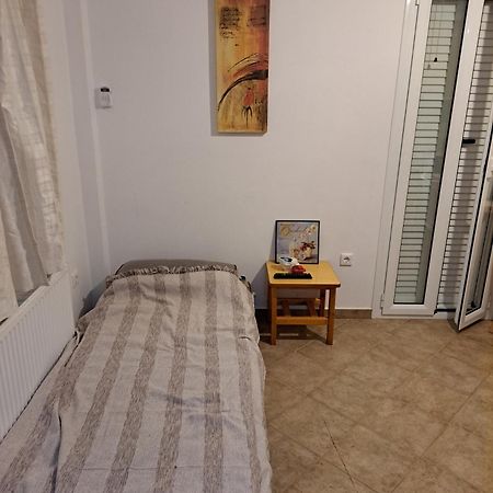 Apartment With Sea View And Balcony 60M From Beach Aegina Eksteriør bilde